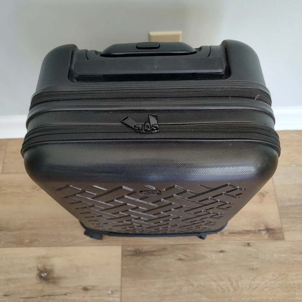 Lug Booster 4 Wheel Quilted Hard Side Carry On Suitcase Black 21